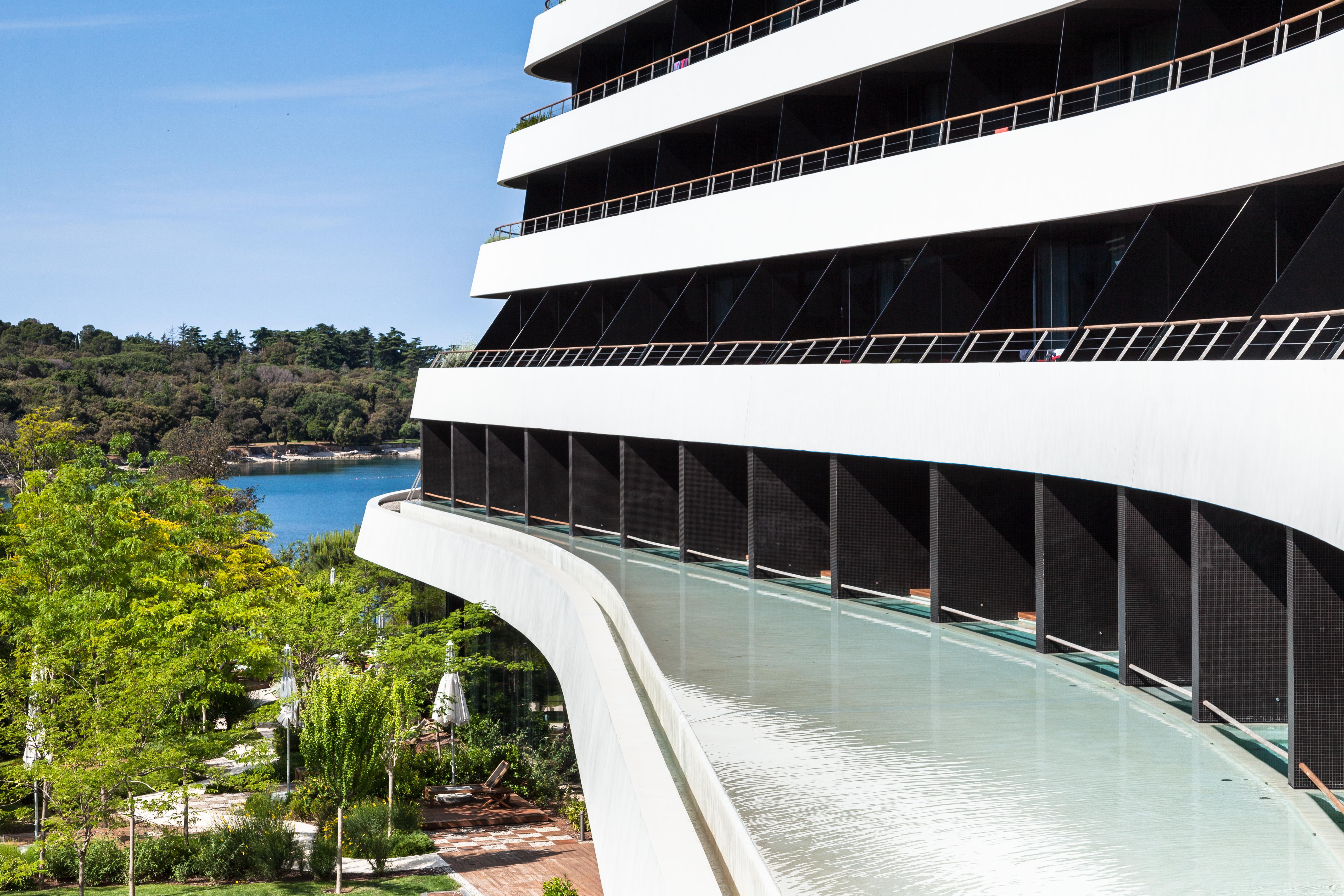 Lone Hotel By Maistra Collection Rovinj Luaran gambar The hotel's exterior
