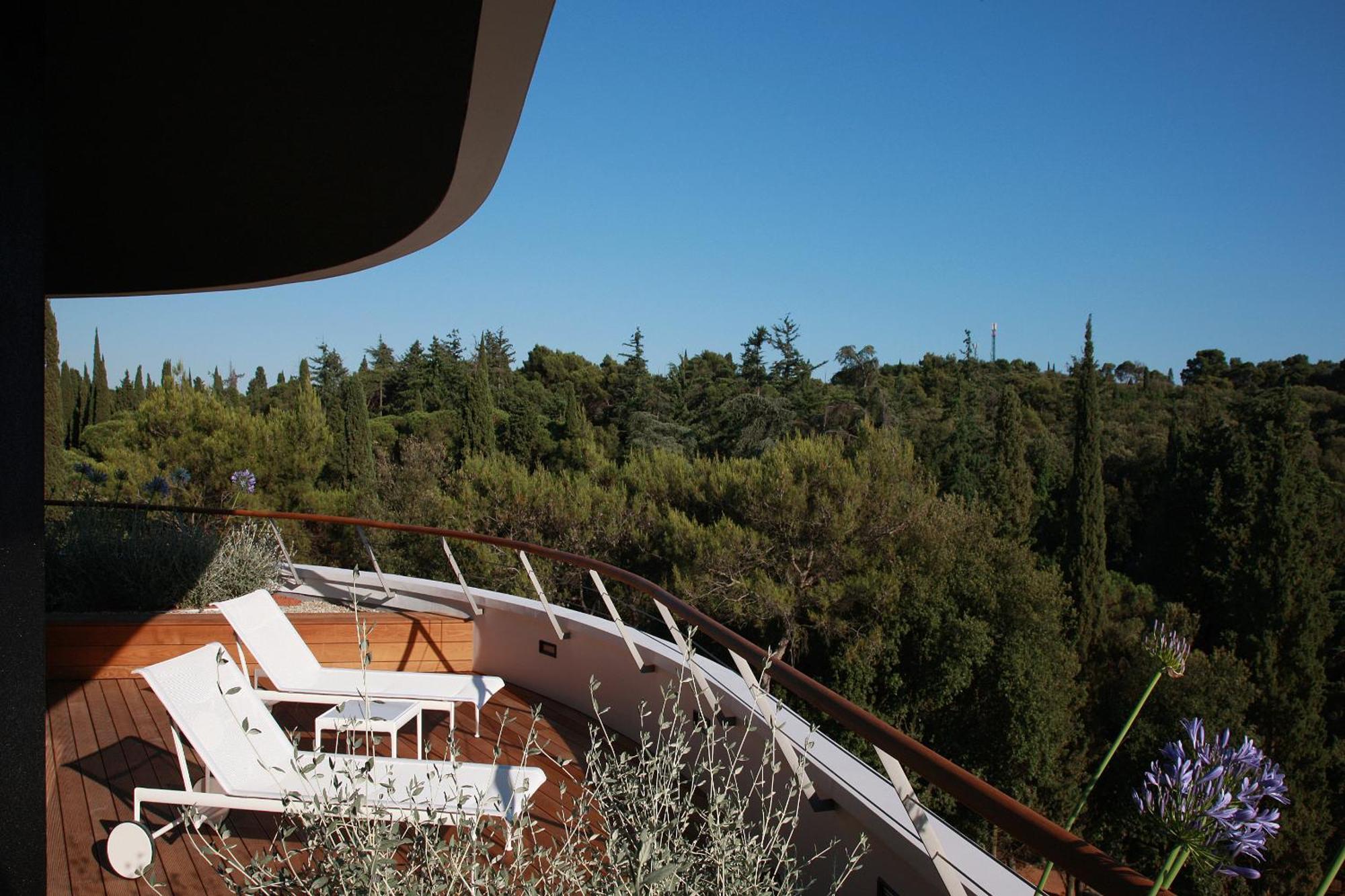 Lone Hotel By Maistra Collection Rovinj Bilik gambar View from the balcony of the house